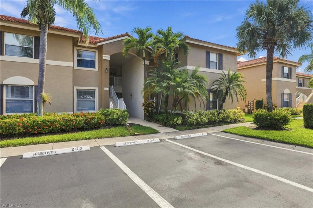 6560 Huntington Lakes Cir 104 Property Photo 2