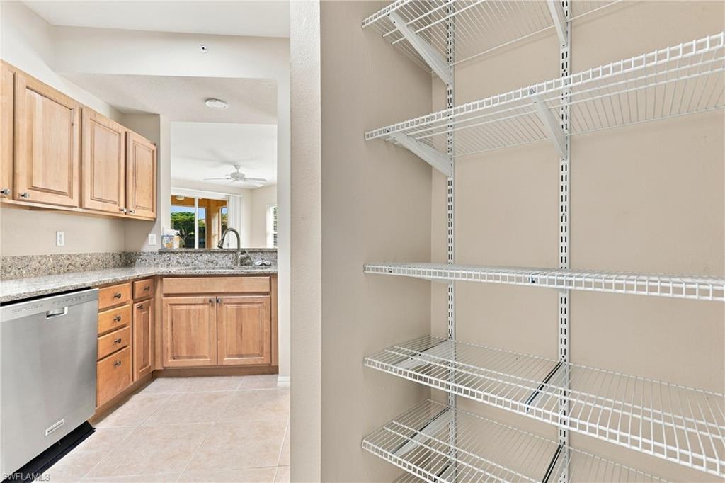 6560 Huntington Lakes Cir 104 Property Photo 11