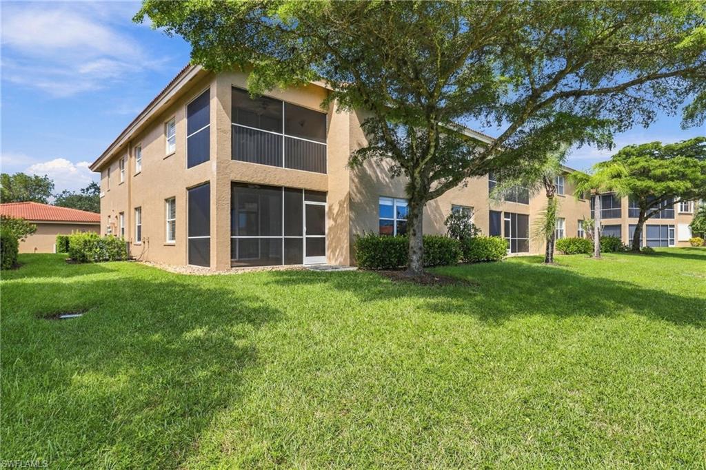 6560 Huntington Lakes Cir 104 Property Photo 29