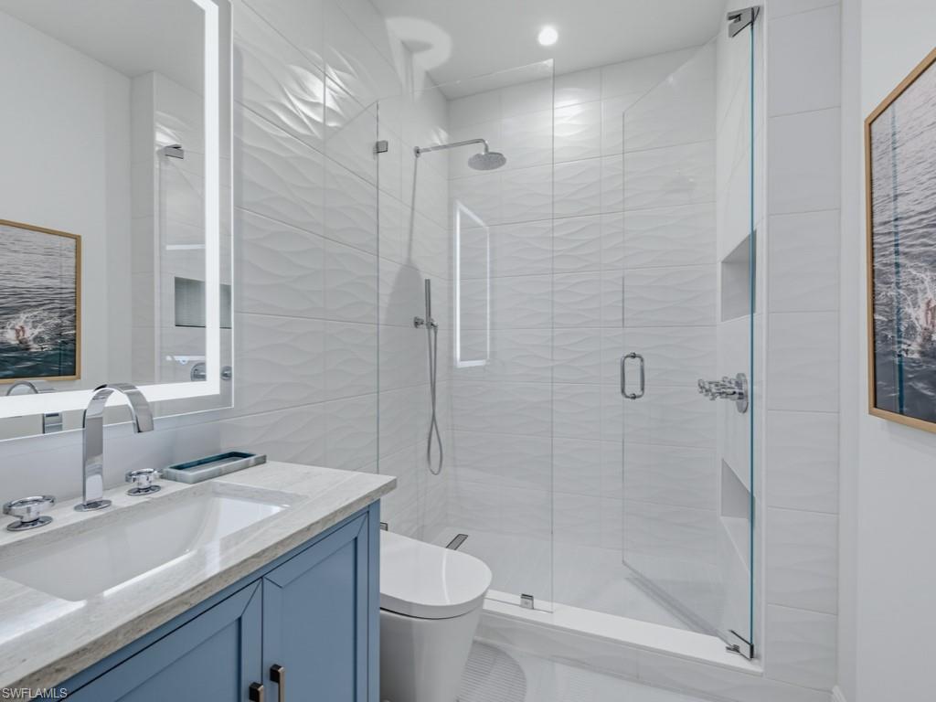 226031608 Property Photo 22