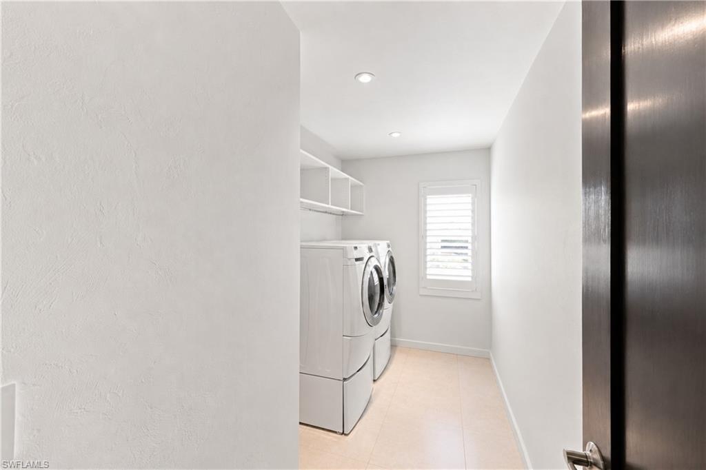 226031617 Property Photo 24
