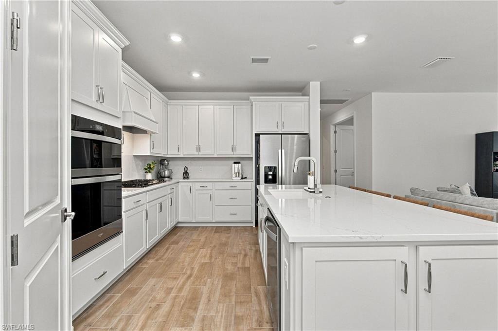 24781 Marina Del Ray Dr Property Photo 4