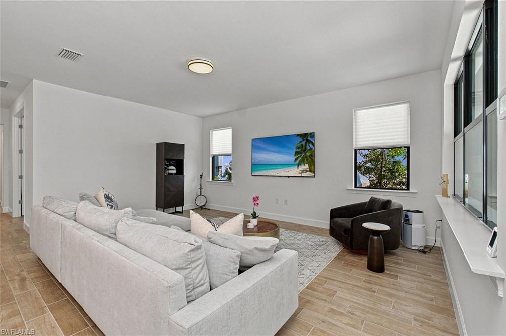 24781 Marina Del Ray Dr Property Photo 9