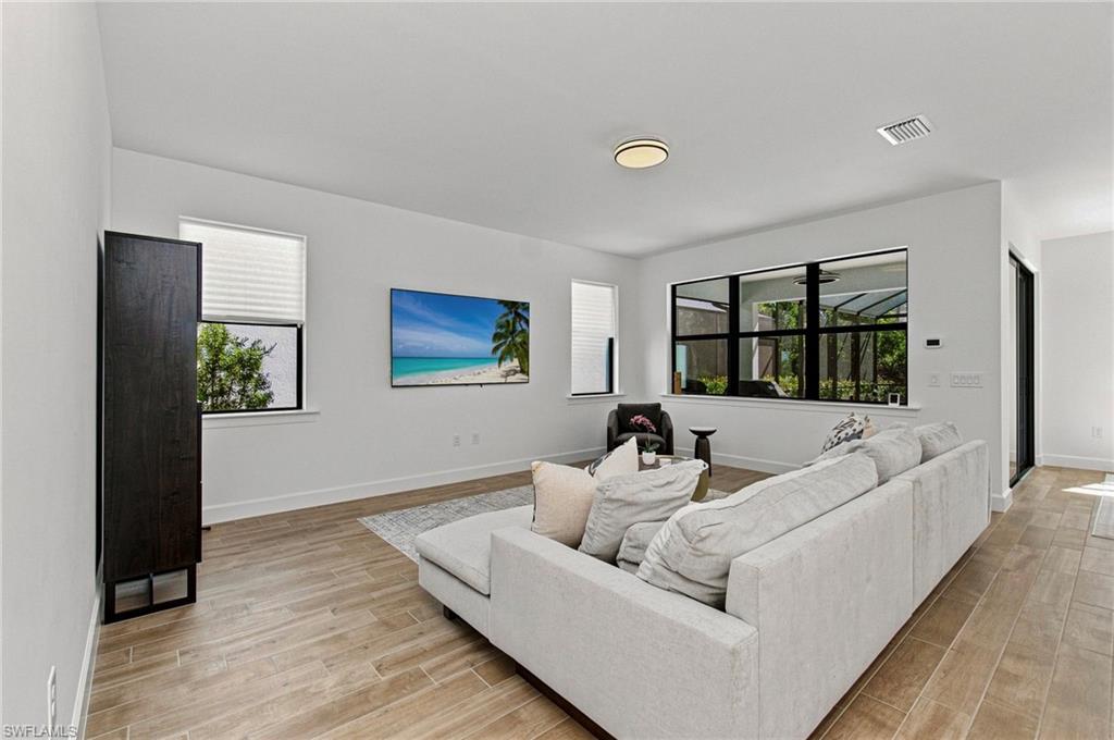 24781 Marina Del Ray Dr Property Photo 10