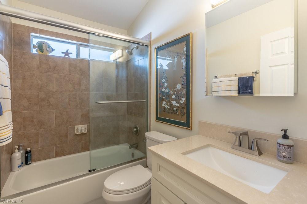 2524 Lee St Property Photo 35