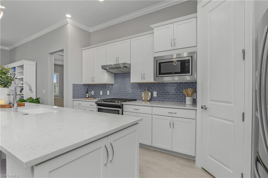 19165 Aqua Shore Dr Property Photo 21