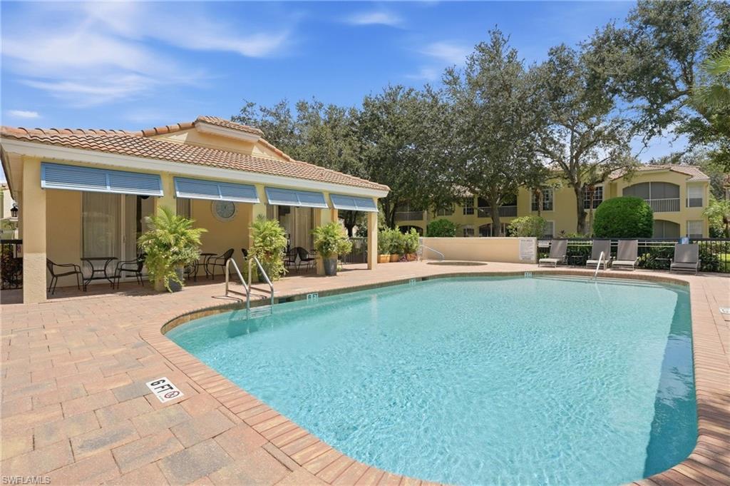 73 Silver Oaks Cir 10201 Property Photo 22