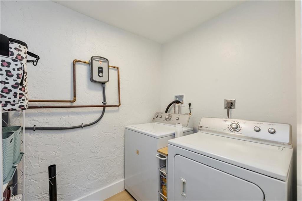 4523 Fluvia Ave Property Photo 19