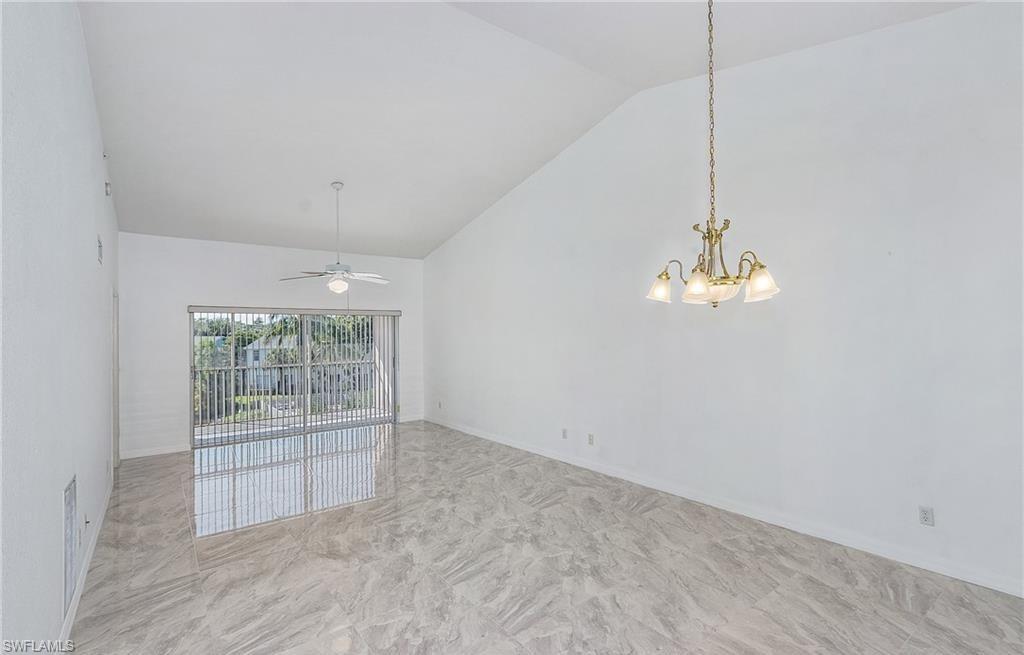 3250 Cypress Glen Way 421 Property Photo 4