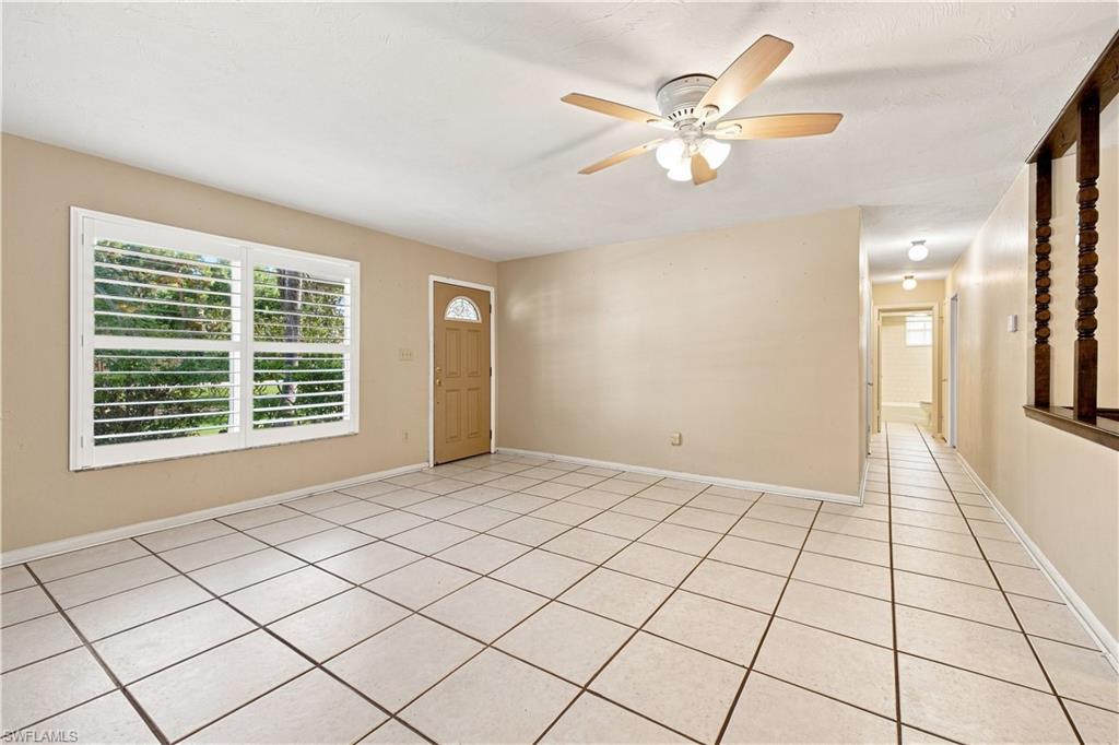 5290 Cypress Ln Property Photo 4