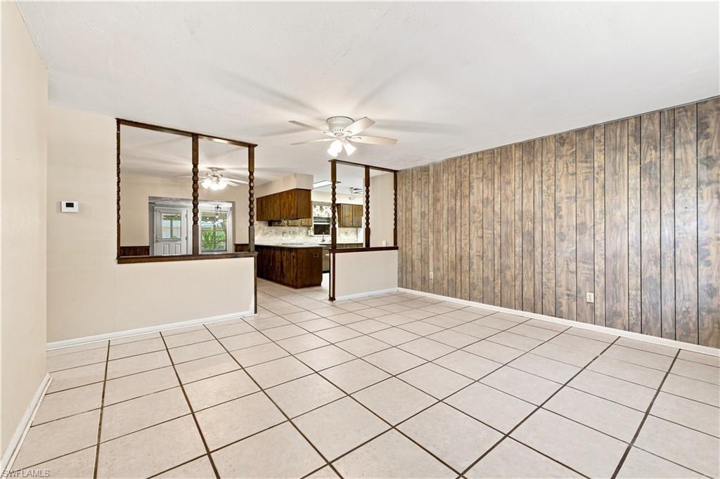5290 Cypress Ln Property Photo 5