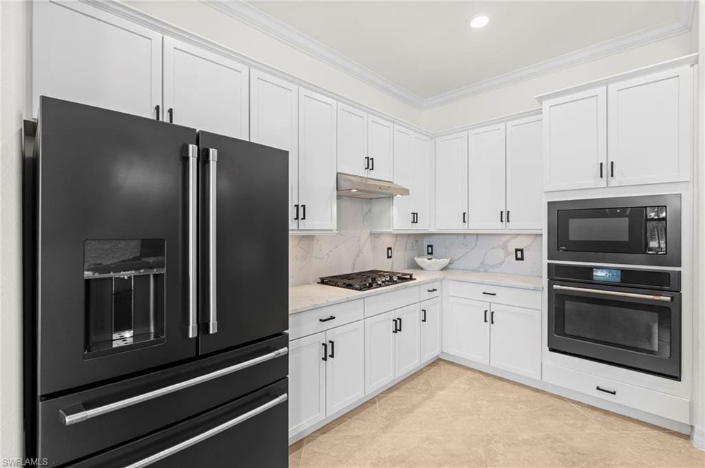 2067 Antigua Ln Property Photo 6