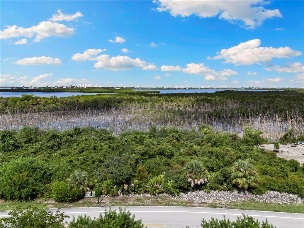 798 Whiskey Creek Dr Property Photo 18