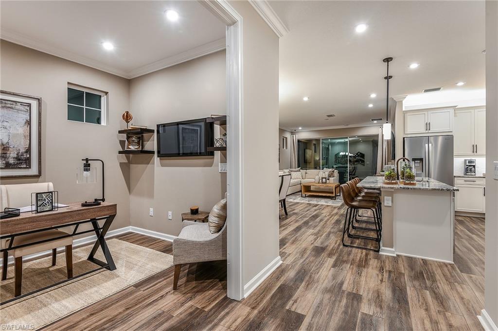 6719 Good Life Street Property Photo 3