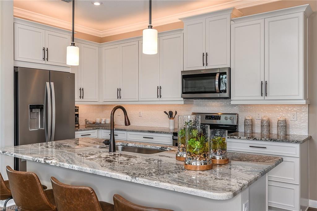 6719 Good Life Street Property Photo 16