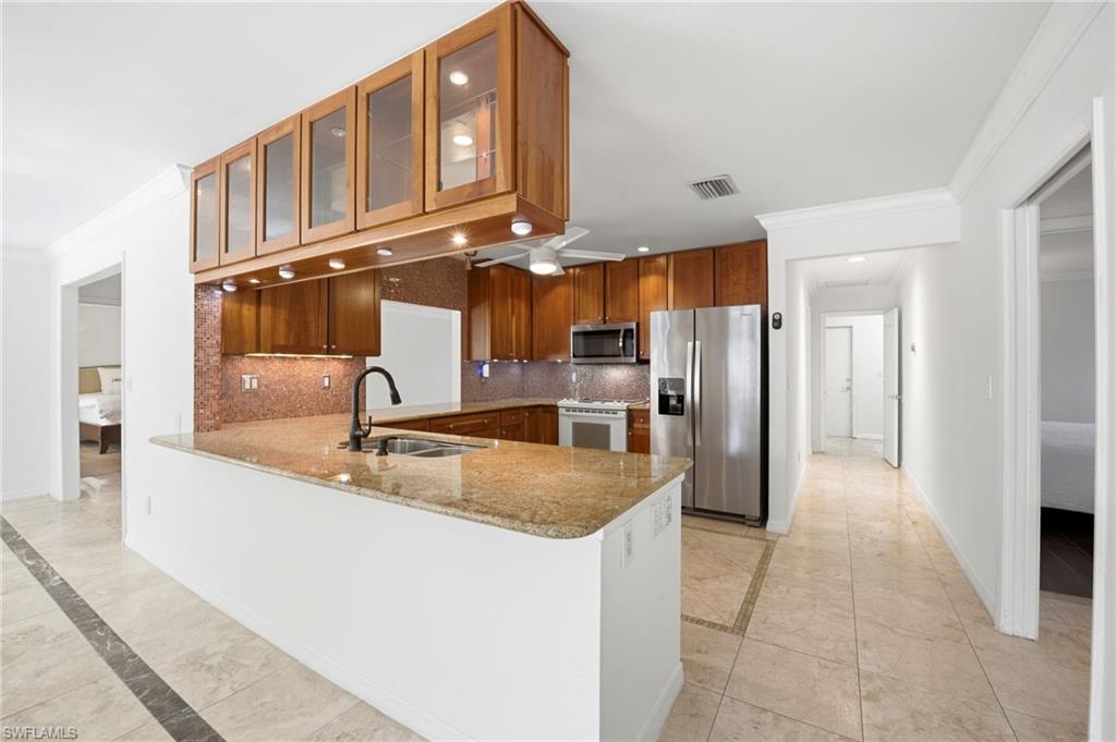 688 Valley Dr Property Photo 18
