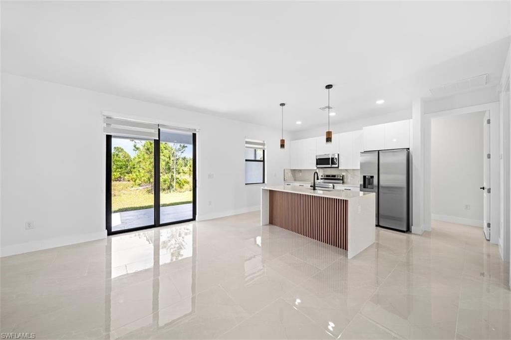 226031777 Property Photo 19