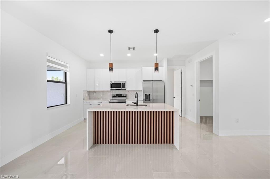 226031777 Property Photo 20
