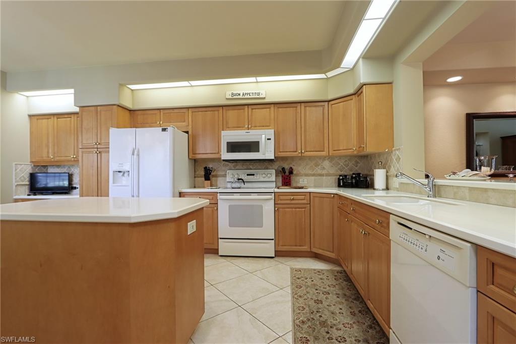 5815 Persimmon Way Property Photo 6