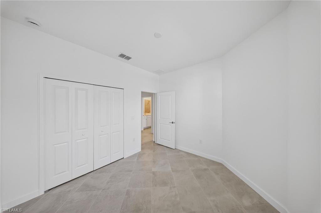 20559 Hazelnut Ct S Property Photo 11