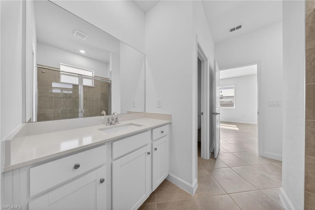 20559 Hazelnut Ct S Property Photo 16