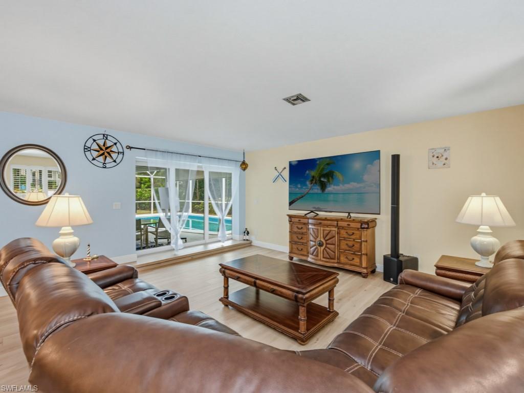 1610 Collingswood Ct Property Photo 4