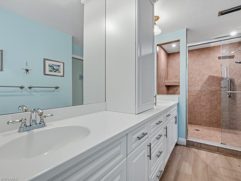 1610 Collingswood Ct Property Photo 6
