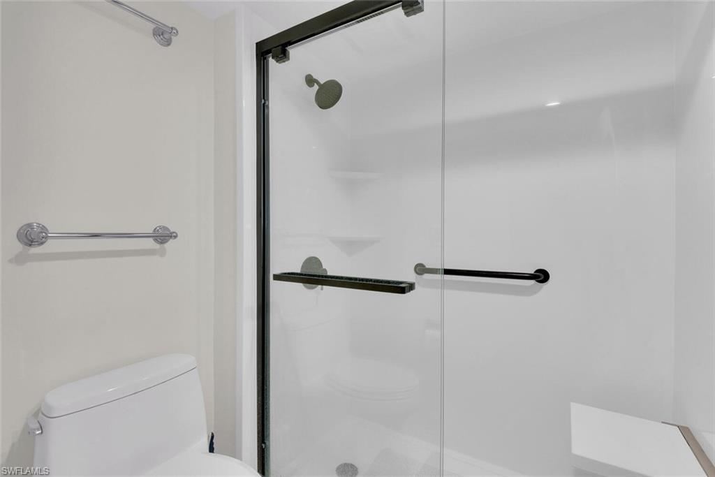 222 Harbour Dr 403 Property Photo 16