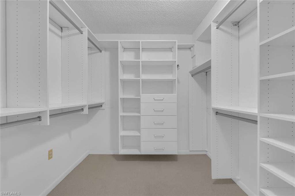222 Harbour Dr 403 Property Photo 17