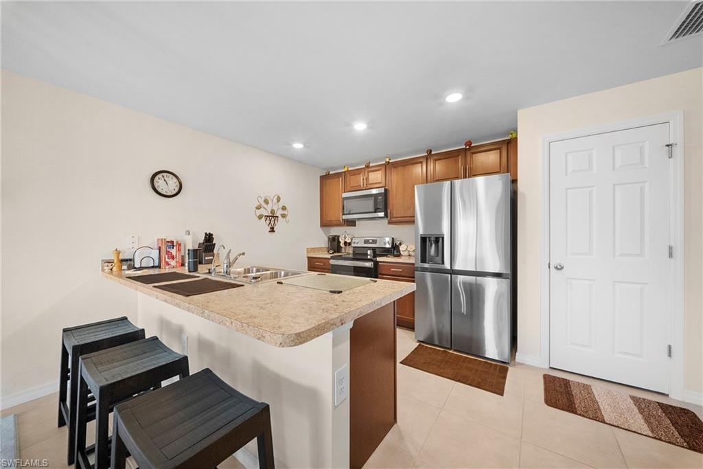 544 Woodview Dr Property Photo 11