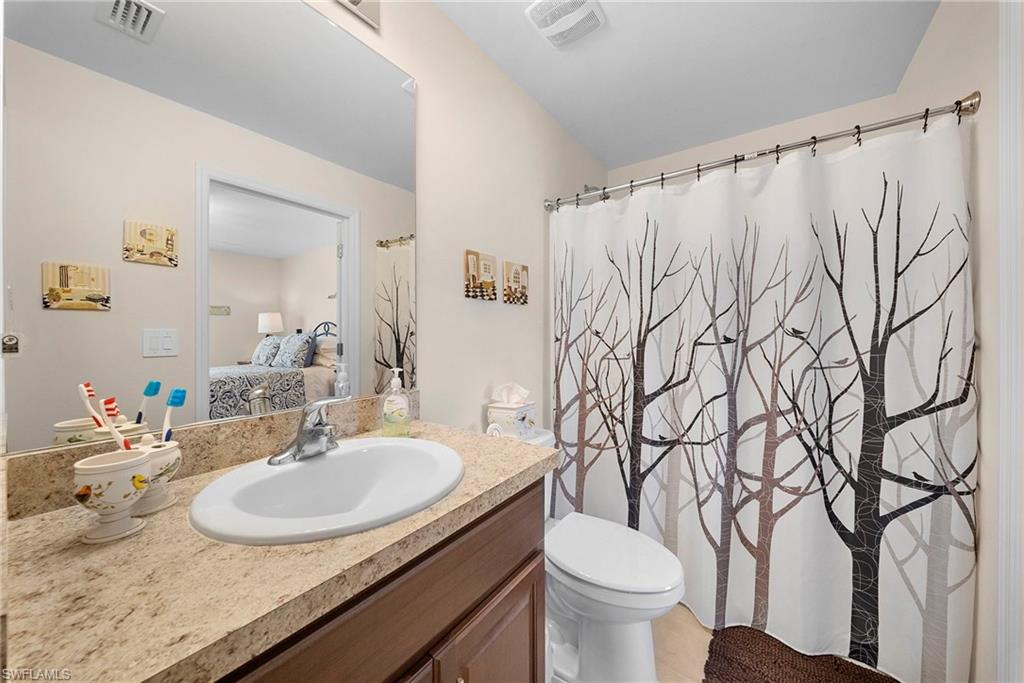 544 Woodview Dr Property Photo 20