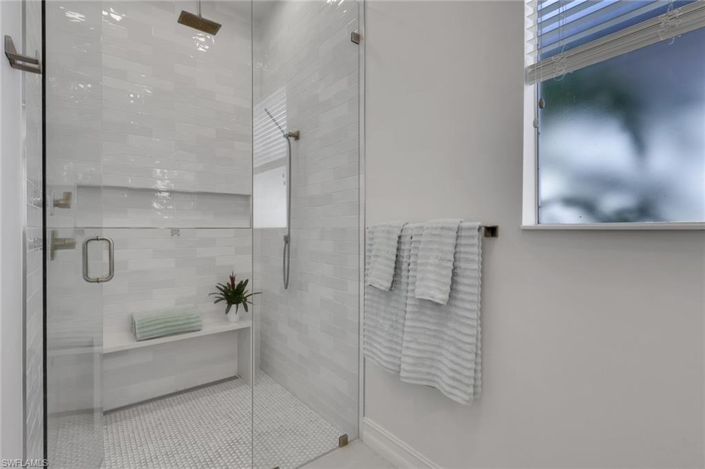 7832 Valencia Ct Property Photo 18