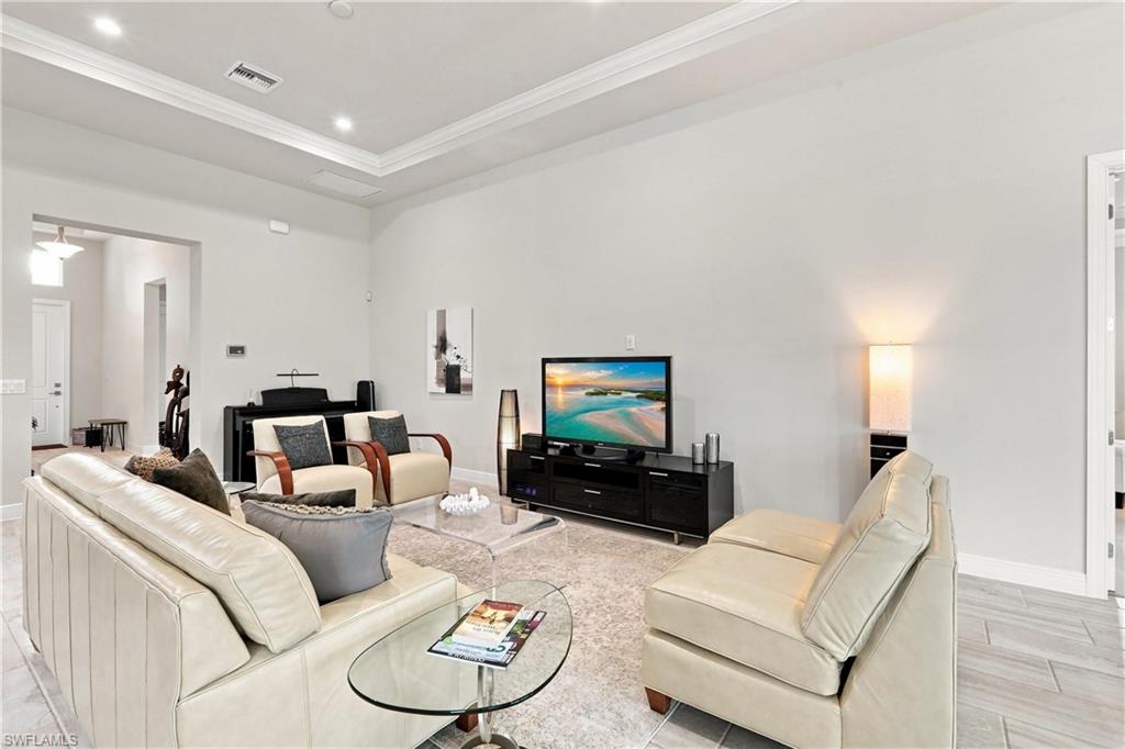 8950 Mustique Ln Property Photo 7