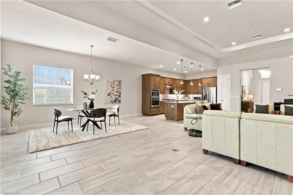 8950 Mustique Ln Property Photo 8