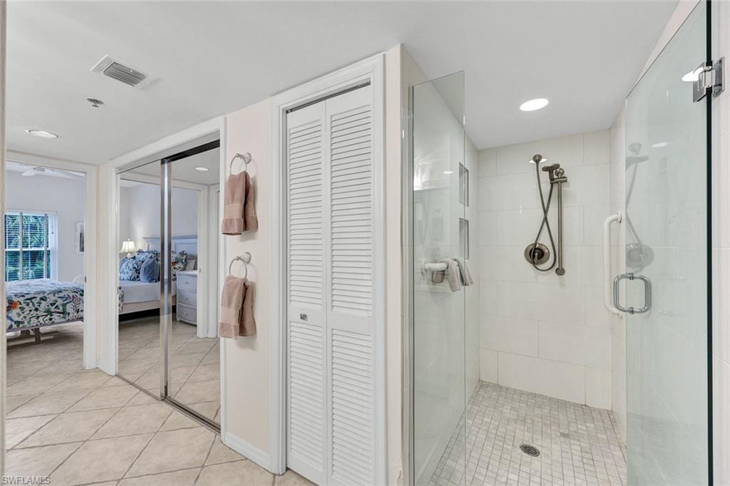 4130 Bayhead Dr 105 Property Photo 14