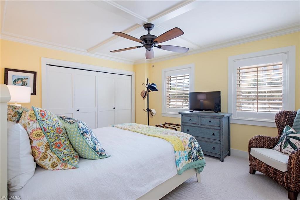 3483 Gulf Shore Blvd N 104 Property Photo 11