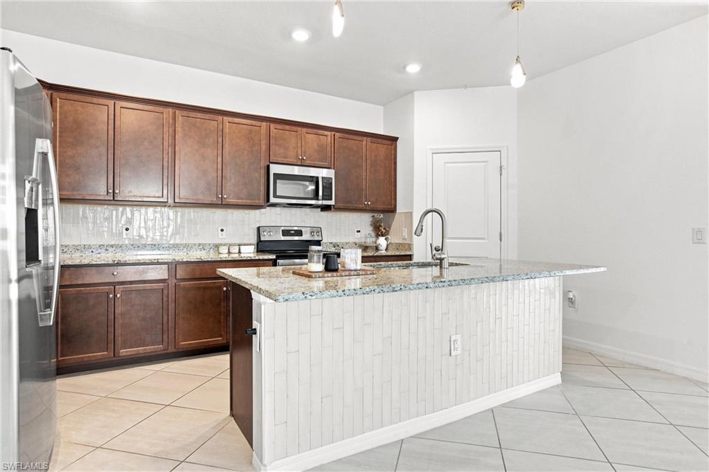 14712 Portico Blvd Property Photo 10
