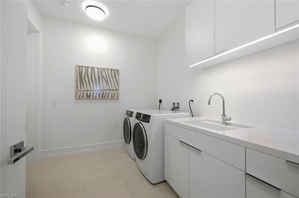 902 Gulf Shore Blvd N E502 Property Photo 35