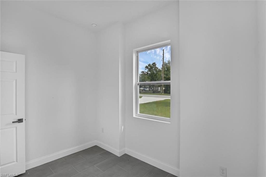 205 Australian Dr Property Photo 7