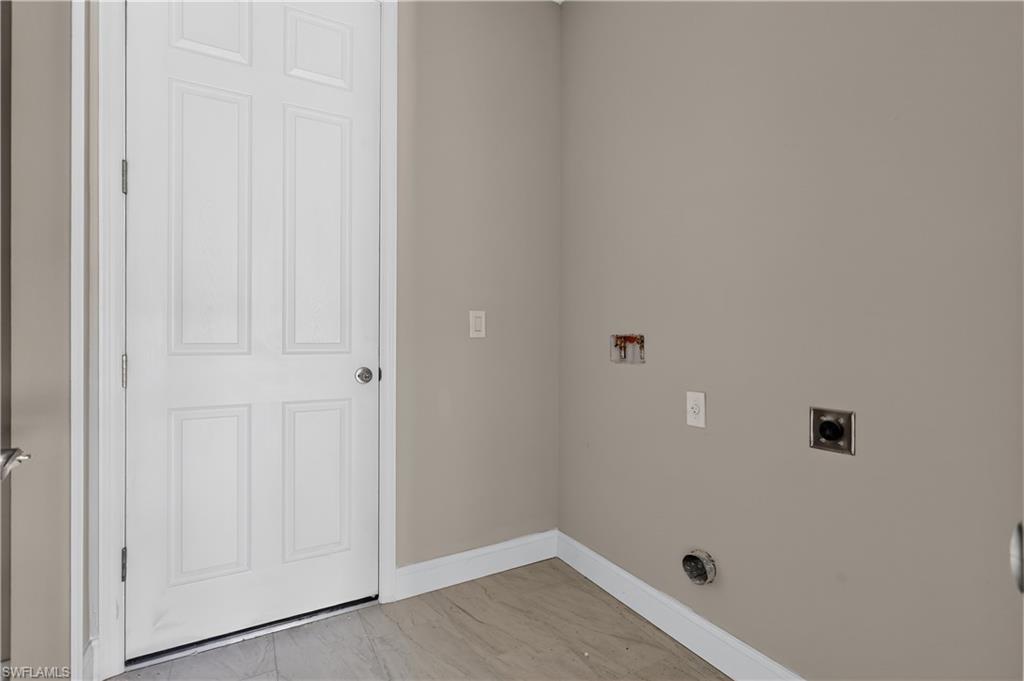 3027 2nd St Property Photo 7