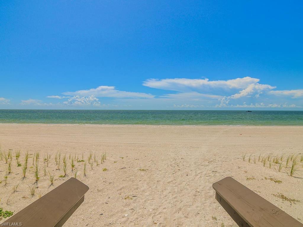 8473 Bay Colony DR 304 Property Image