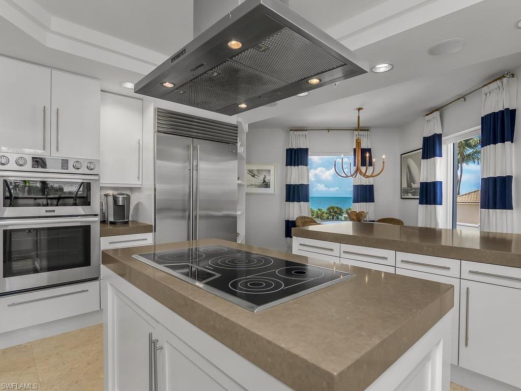 8473 Bay Colony Dr 304 Property Photo 15