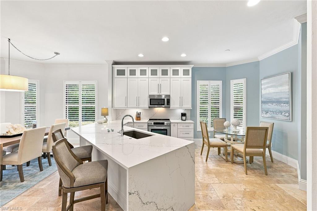 7598 Moorgate Point Way Property Photo 3