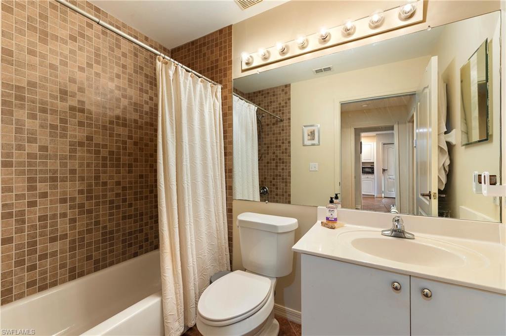26931 Clarkston Dr 104 Property Photo 13
