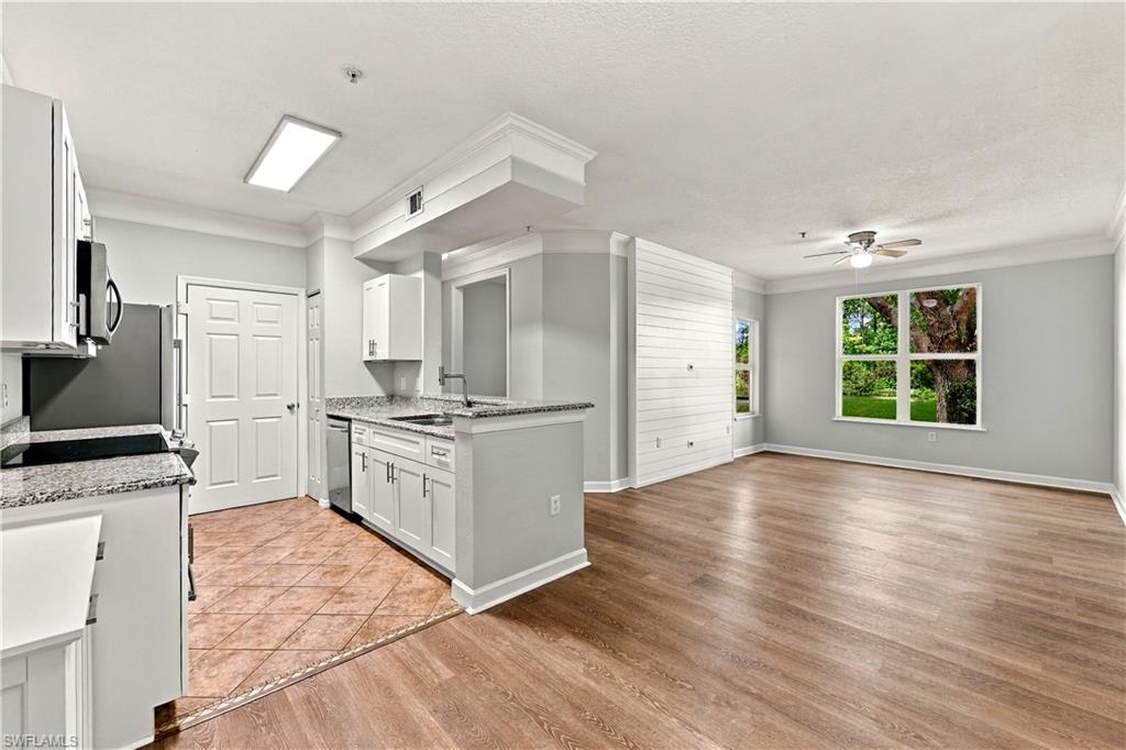 11520 Villa Grand 1020 Property Photo 22