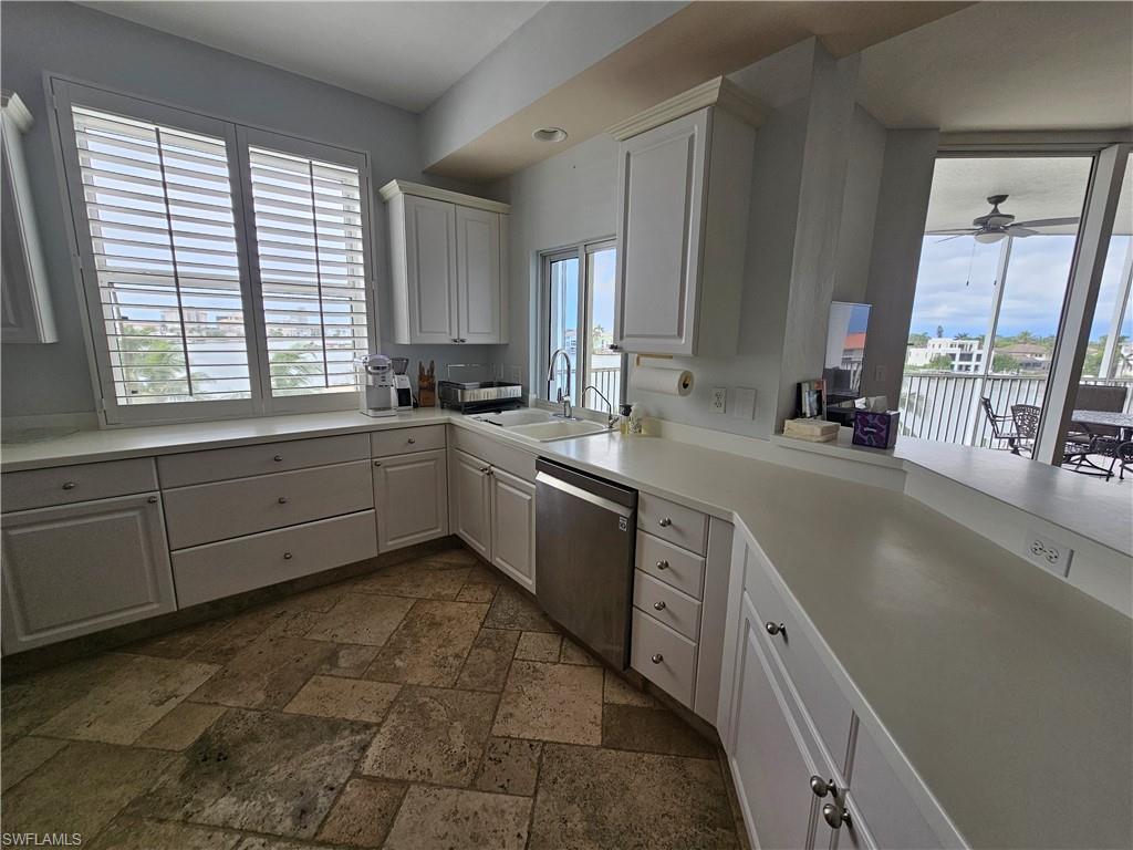 400 Flagship Dr 407 Property Photo 7
