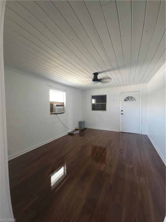 2657 Lafayette St Property Photo 11