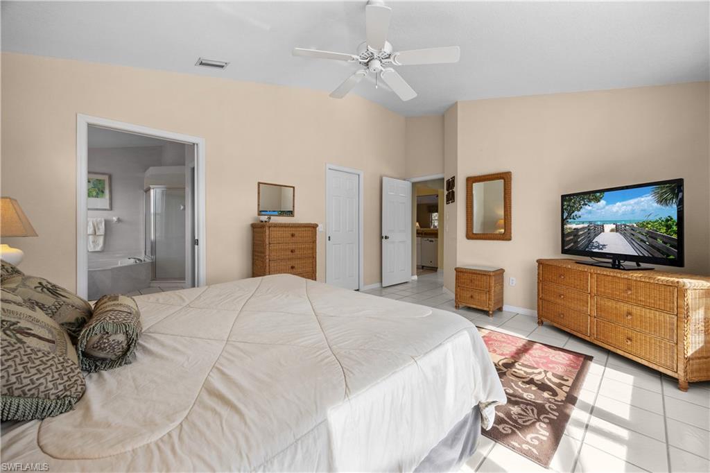 3889 Cape Cole Blvd Property Photo 18