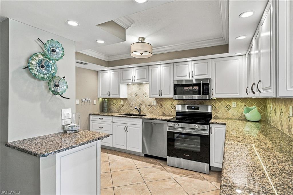 1717 Gulf Shore Blvd N 103 Property Photo 16