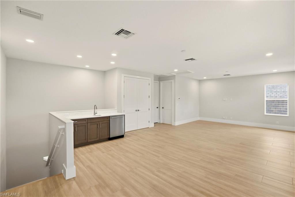 9707 Moonflower Ln Property Photo 32